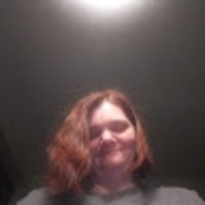 Meet your Posher, Lora